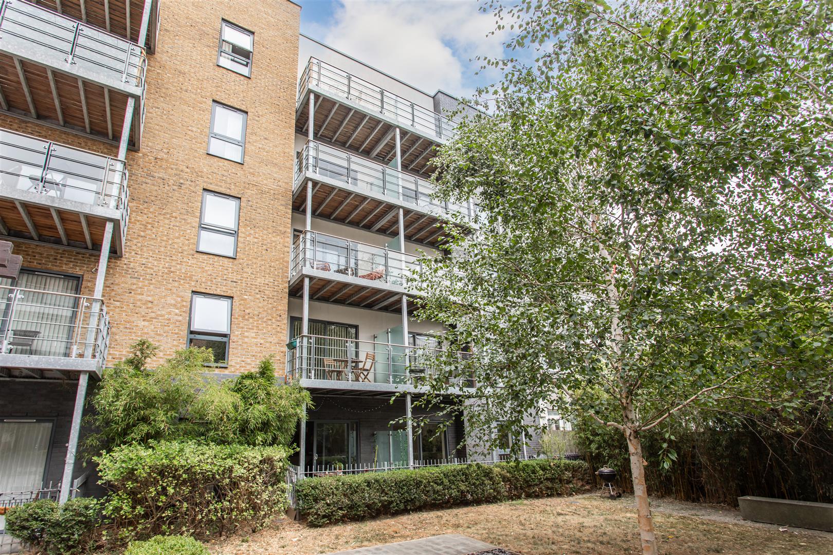 Fielder Apartments, Mile End